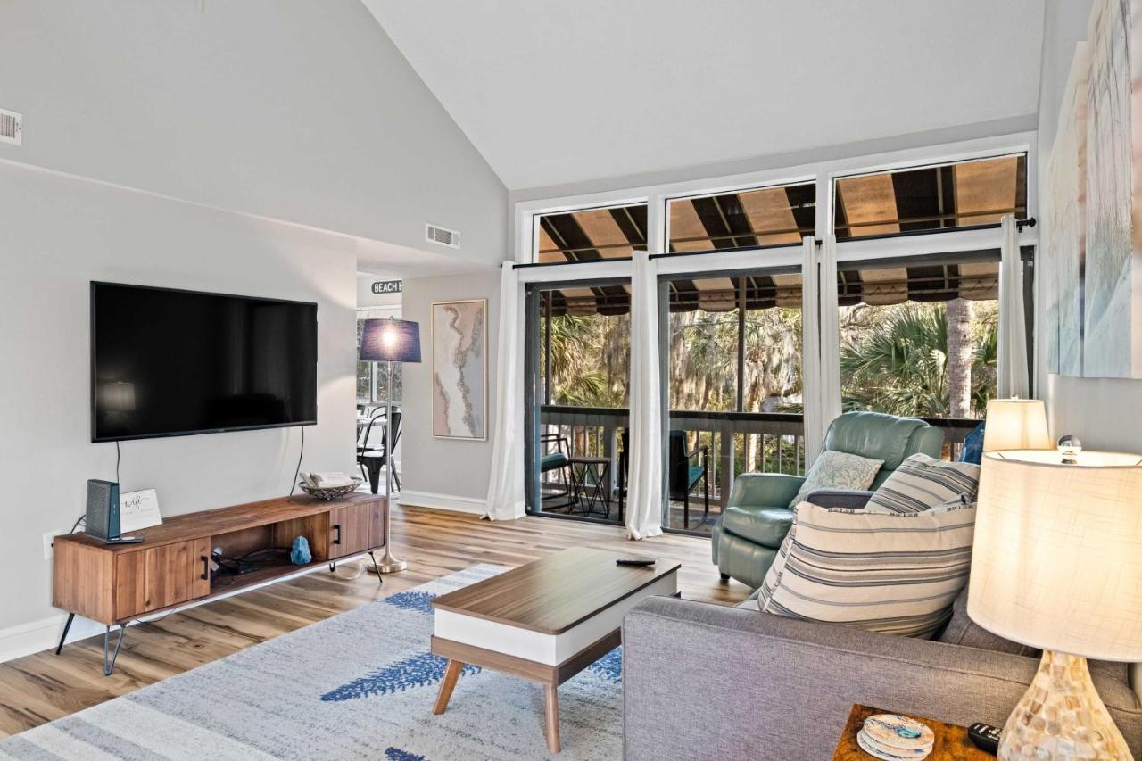 Coastal Oasis With Pool - Walk To Coligny Beach Park Хилтън Хед Айлънд Екстериор снимка